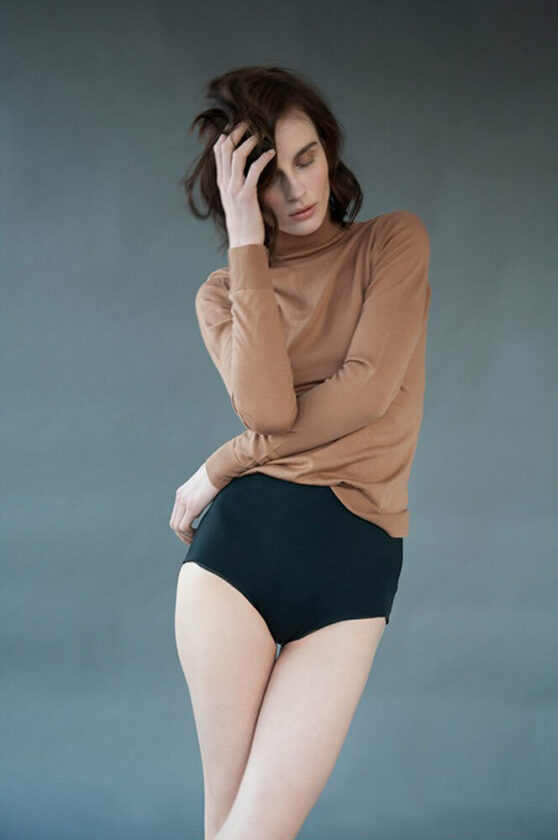 Dahlia - Sonia Deveney - Make-Up Artist