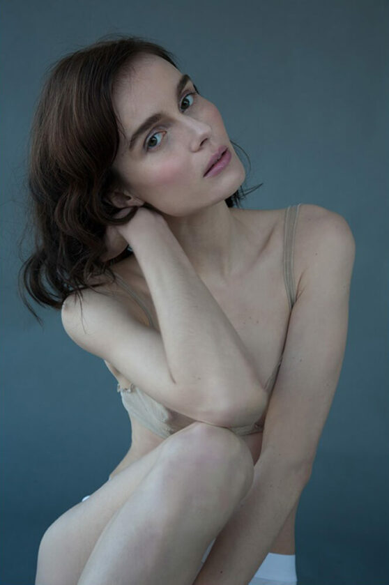 Dahlia - Sonia Deveney - Make-Up Artist