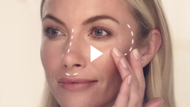 MAXFACTOR | Sonia Deveney - Make-Up Artist